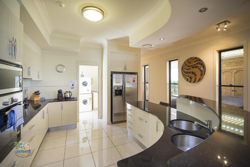 Holiday Home Luxe @ Sanctuary Cove Hope Island Extérieur photo